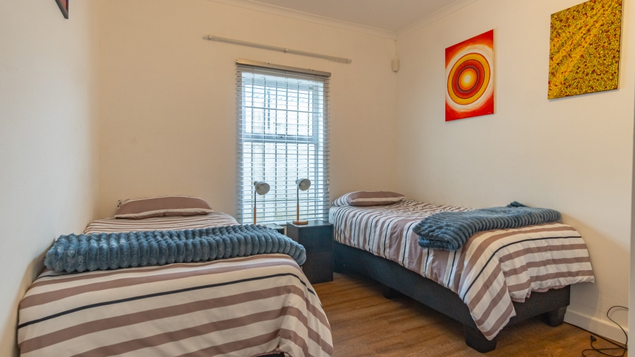3 Bedroom Property for Sale in Parklands North Western Cape